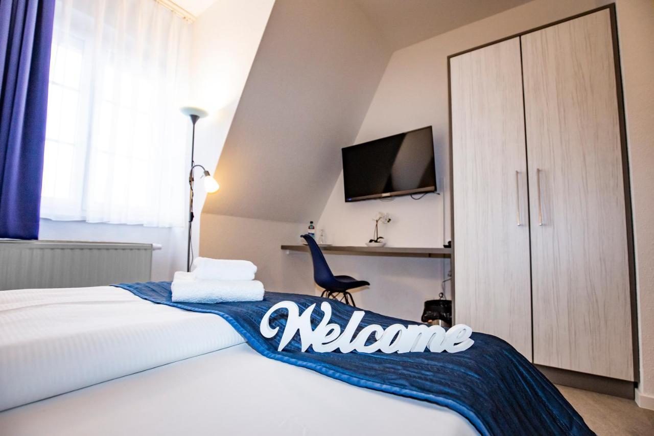 Hotel "Zur Muehle" Хойерсверда Экстерьер фото