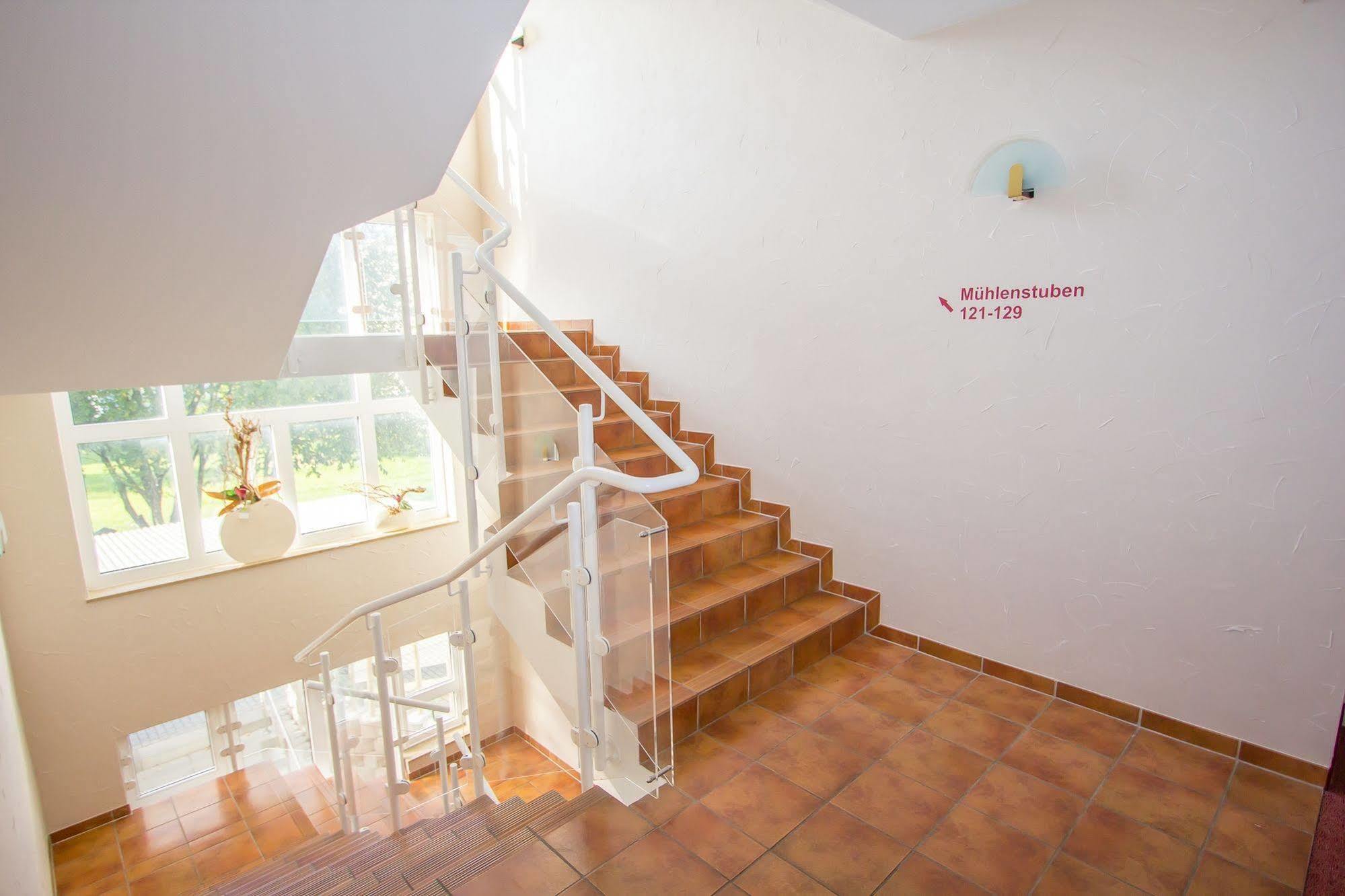 Hotel "Zur Muehle" Хойерсверда Экстерьер фото